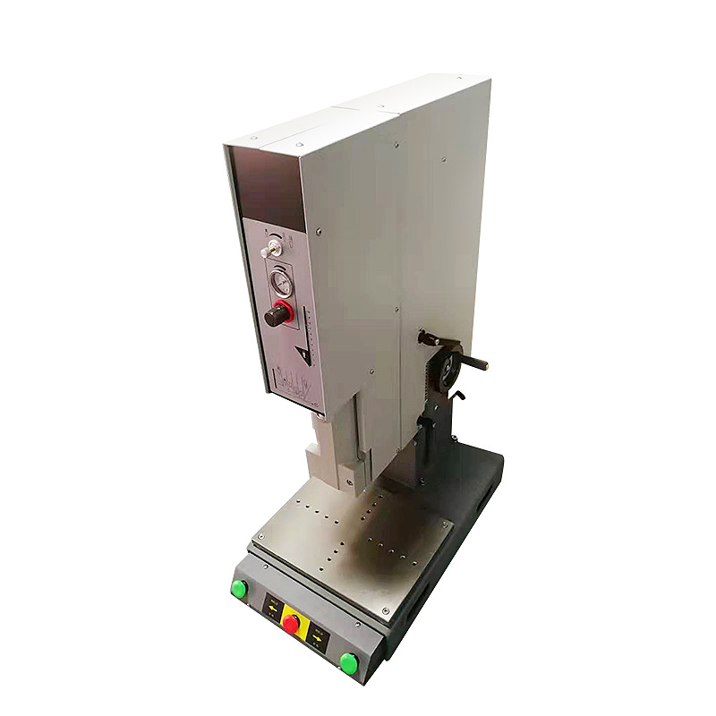 welder for continuous heat sealing